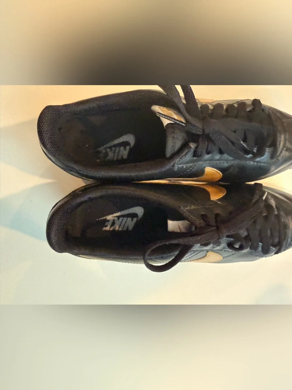 Nike Woman’s Cortez Black & Gold Size 9.5 Like New